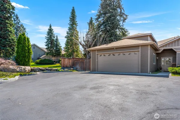 $570,000 | 112 19th Street Northeast, East Wenatchee, WA 98802