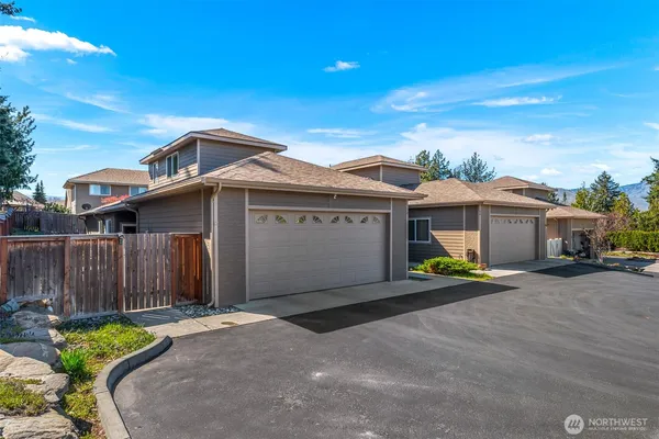 $570,000 | 112 19th Street Northeast, East Wenatchee, WA 98802