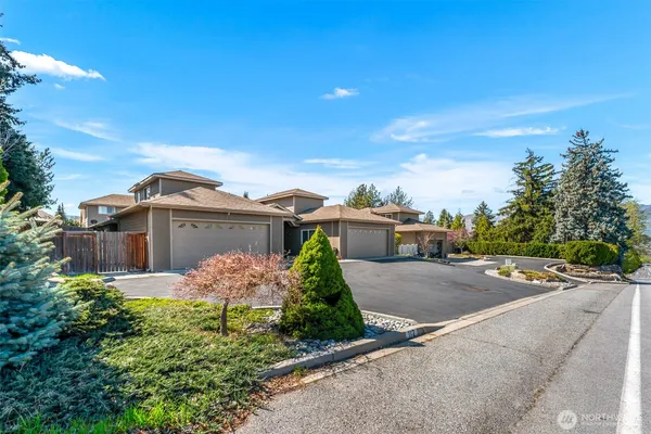 $570,000 | 112 19th Street Northeast, East Wenatchee, WA 98802