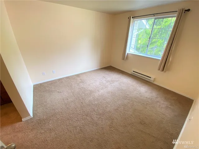 $1,995 | 19230 Forest Park Drive Northeast, Unit K235, Lake Forest Park, WA 98155