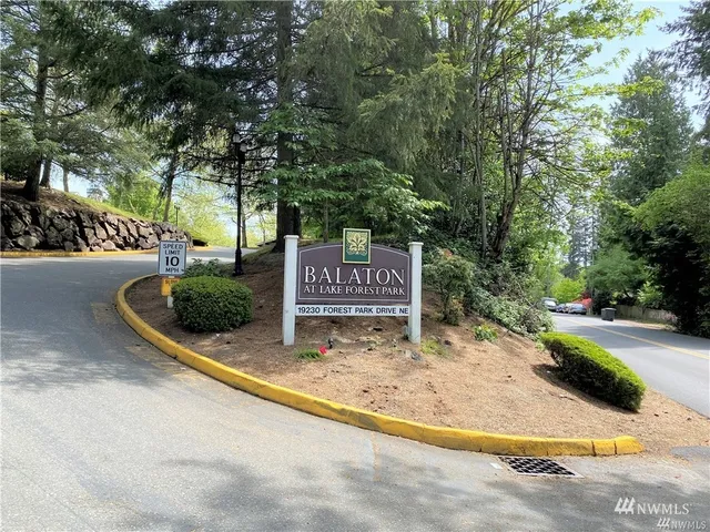 $1,995 | 19230 Forest Park Drive Northeast, Unit K235, Lake Forest Park, WA 98155