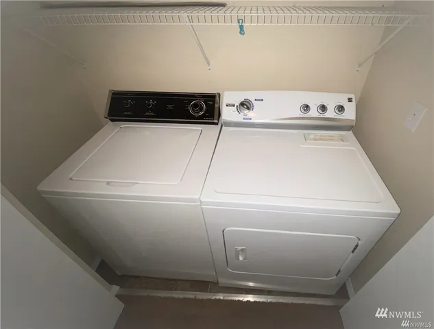 $1,995 | 19230 Forest Park Drive Northeast, Unit K235, Lake Forest Park, WA 98155