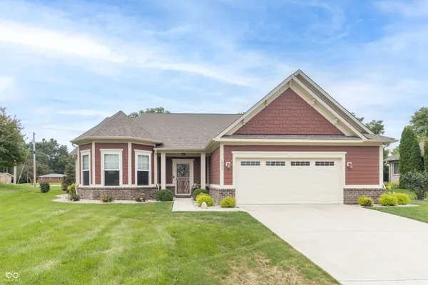 $449,000 | 1992 South Sugar Gum Trail, Greenfield, IN 46140