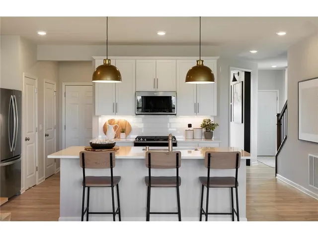 $374,990 | 17969 Genoa Drive, Lakeville, MN 55044