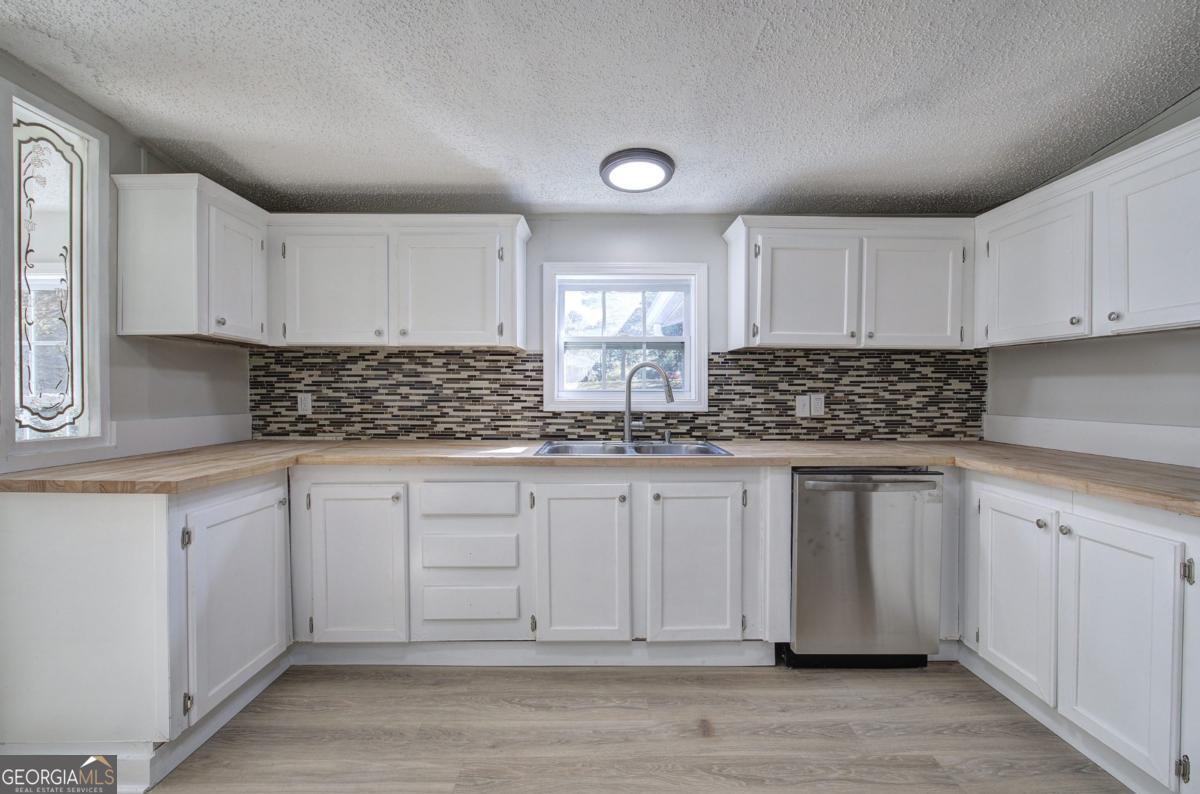 137 Windy Hill Road Southeast Calhoun, GA 30701 - Photo 13 of 42