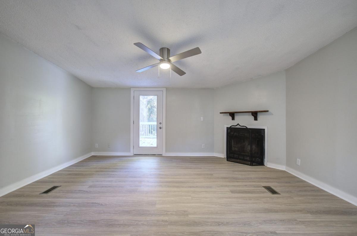 137 Windy Hill Road Southeast Calhoun, GA 30701 - Photo 9 of 42