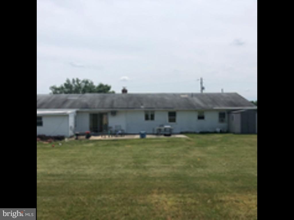231 North Middleton Road Carlisle, PA 17013 - Photo 2 of 12 Gallery Image 2
