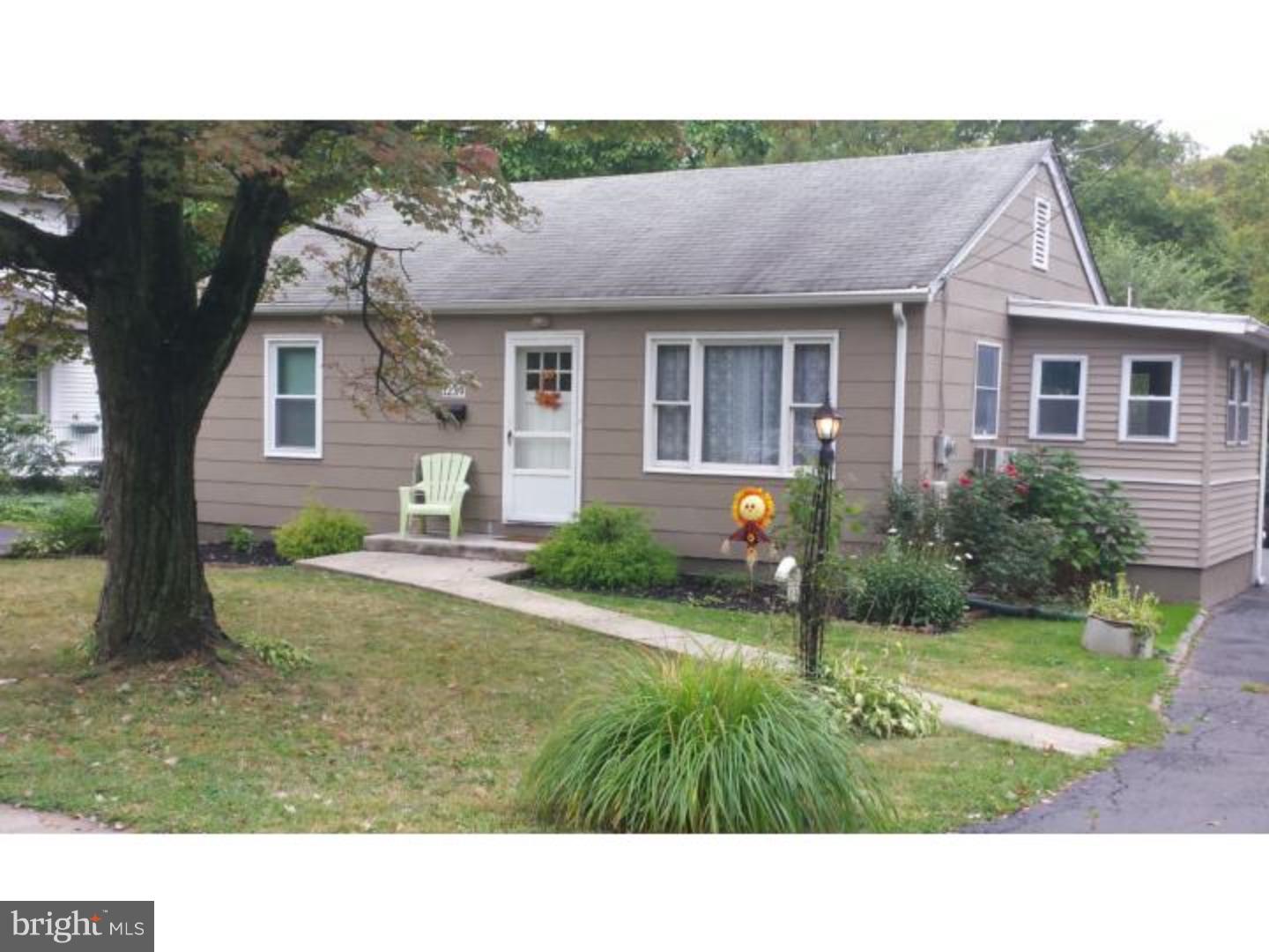 1239 Lower Ferry Road Ewing, NJ 08618 - Photo 2 of 15 Gallery Image 2