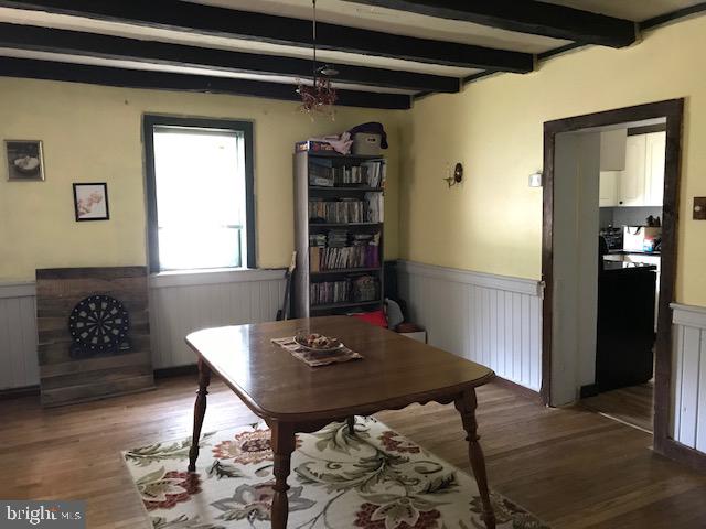 725 Fritztown Road Reading, PA 19608 - Photo 7 of 32