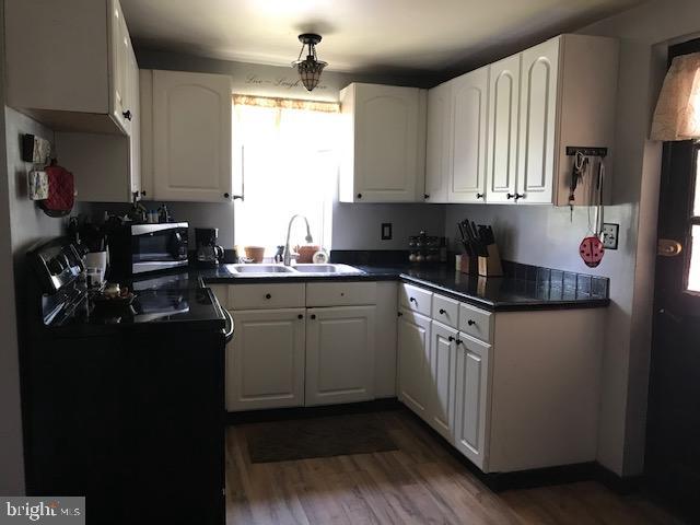 725 Fritztown Road Reading, PA 19608 - Photo 9 of 32