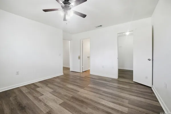 $2,300 | 5722 Misty Glen, San Antonio, TX 78247