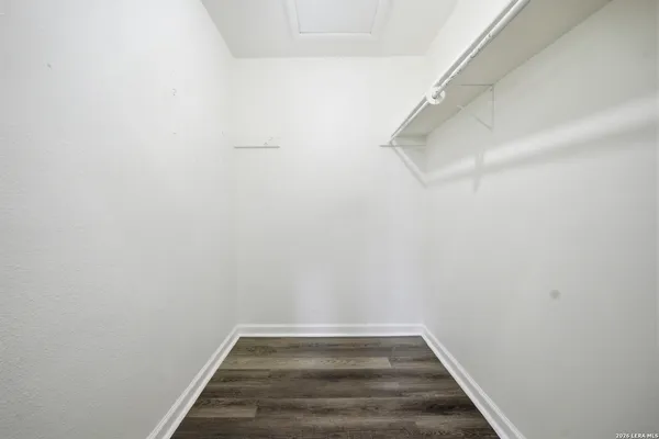 $2,300 | 5722 Misty Glen, San Antonio, TX 78247