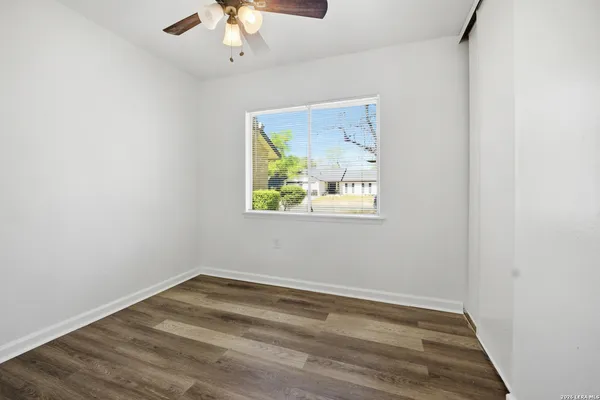 $2,300 | 5722 Misty Glen, San Antonio, TX 78247