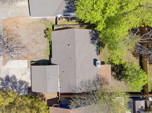 $2,300 | 5722 Misty Glen, San Antonio, TX 78247