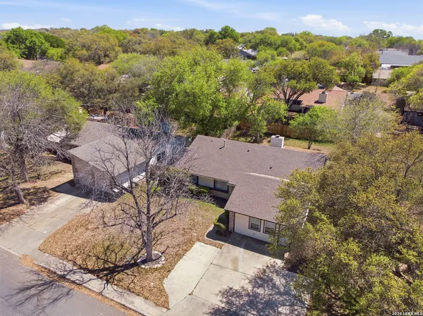 $2,300 | 5722 Misty Glen, San Antonio, TX 78247