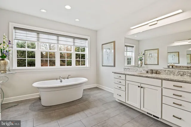 a view of workspace with gym equipment