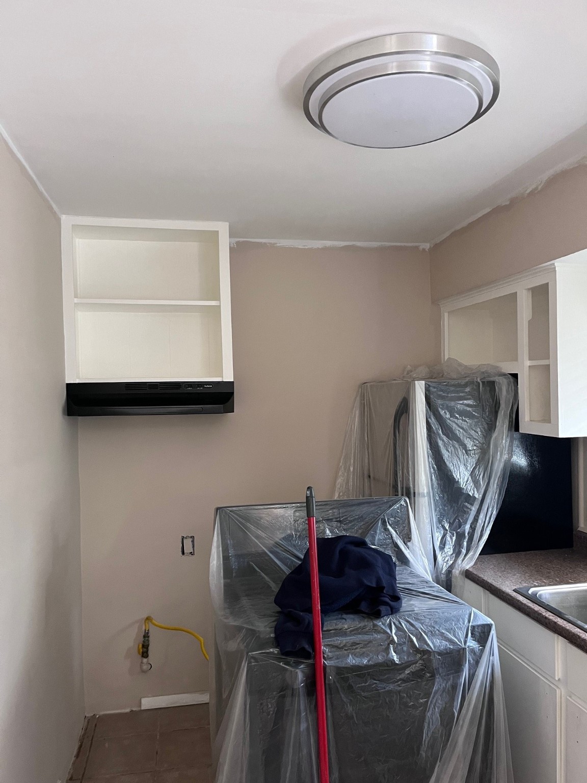 4010 Feagan Street, Unit 5 Houston, TX 77007 - Photo 3 of 24 a bed room with a bed and a chair