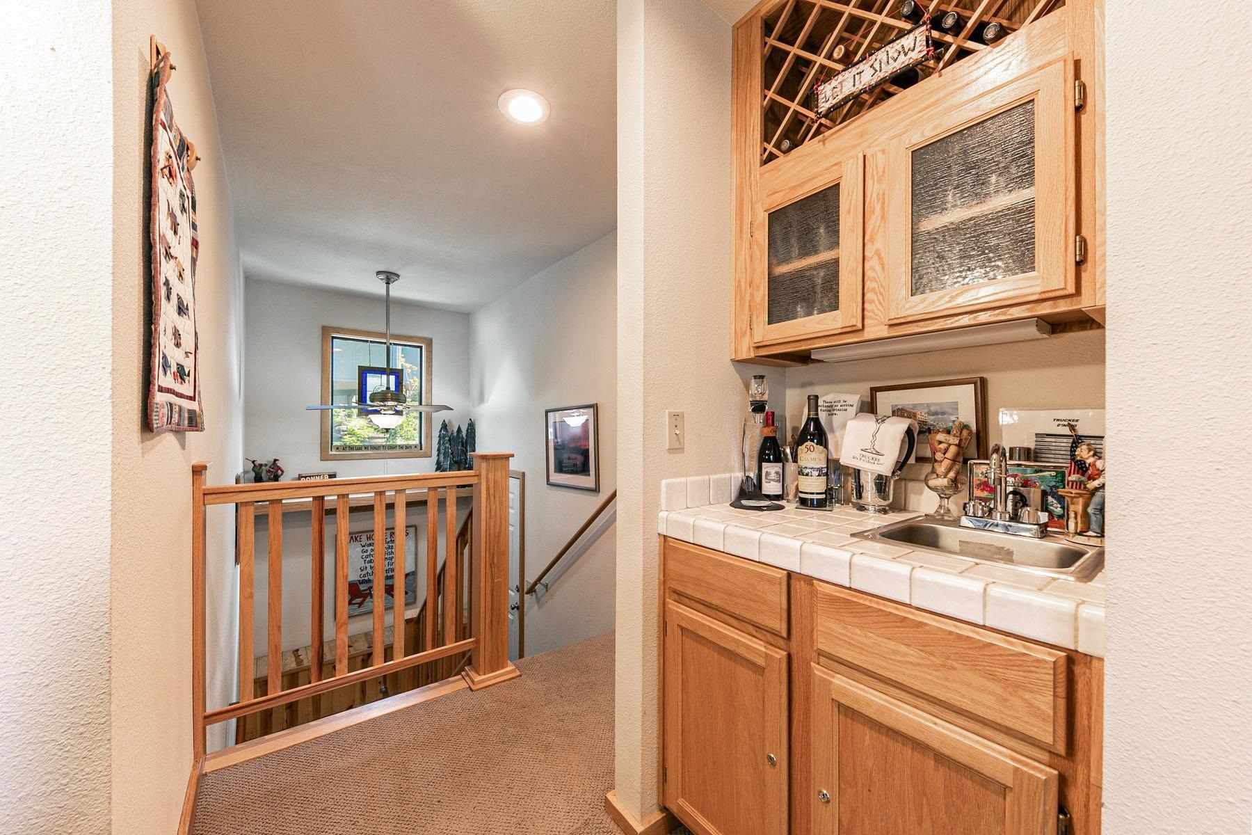 15486 Donner Pass Road, Unit 17 Truckee, CA 96161 - Photo 21 of 28
