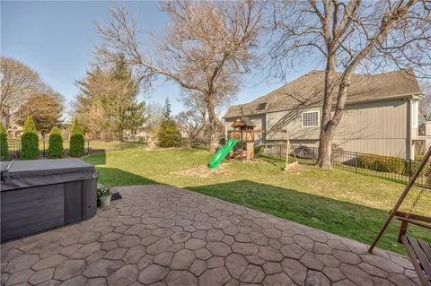 $799,000 | 2844 143rd Terrace, Leawood, KS 66224