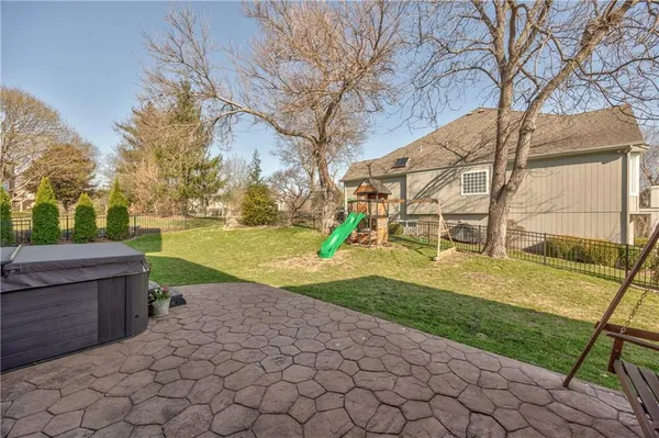 $799,000 | 2844 143rd Terrace, Leawood, KS 66224