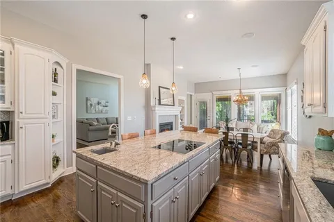 $799,000 | 2844 143rd Terrace, Leawood, KS 66224