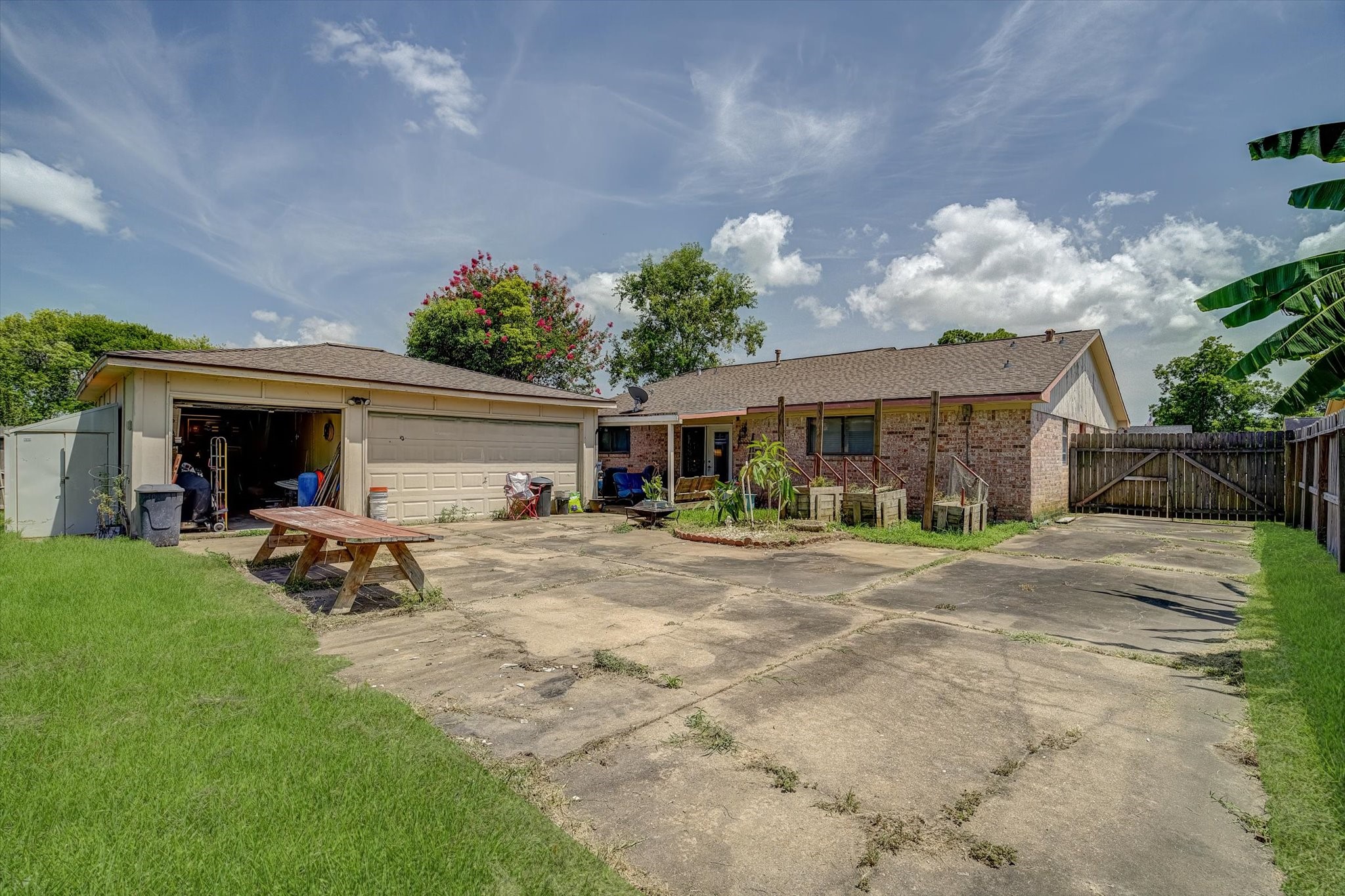 157 Houston Street Angleton, TX 77515 - Photo 34 of 48 Gallery Image 34