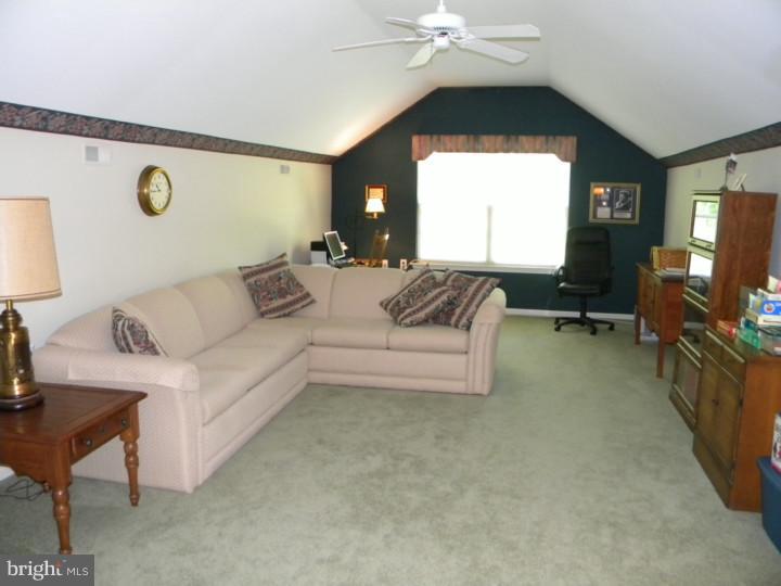 36 Mayfair Road Southampton, NJ 08088 - Photo 12 of 21 Loft