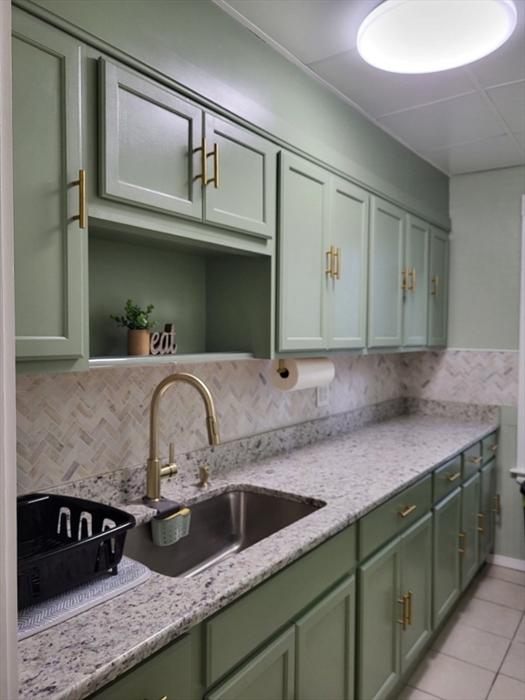 9 Reeves Street, Unit 1 Worcester, MA 01607 - Photo 2 of 22