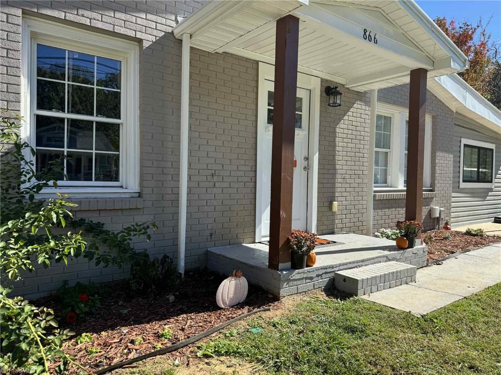 866 Mountain Road Asheboro, NC 27205 - Photo 2 of 50