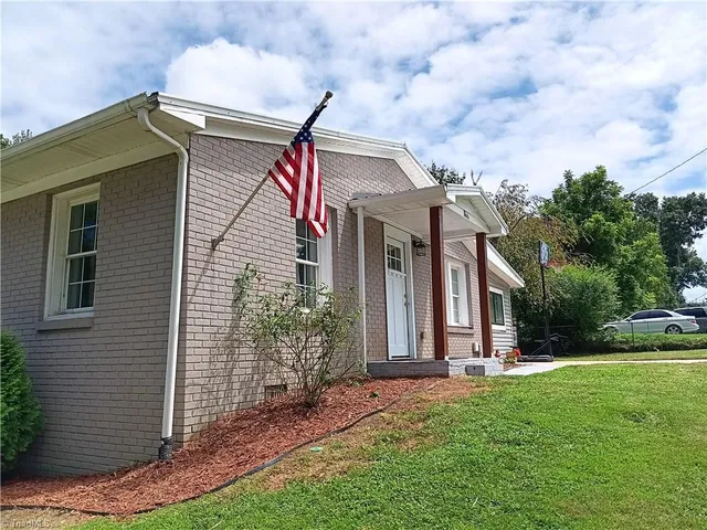 $250,500 | 866 Mountain Road, Asheboro, NC 27205