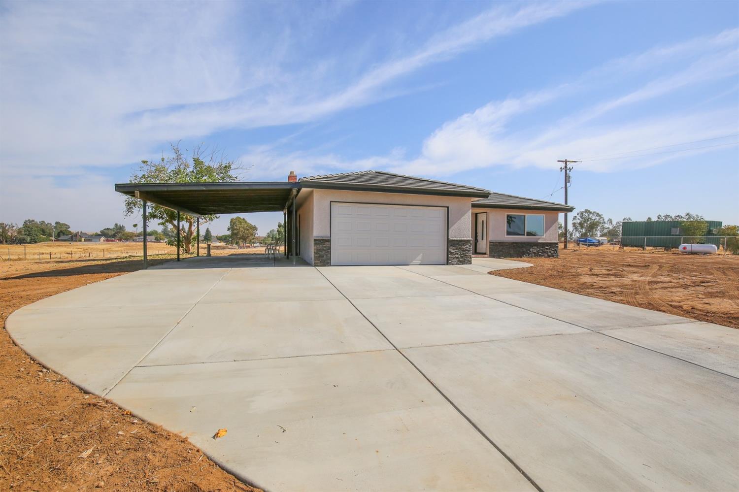 14655 Skyview Road Madera, CA 93636 - Photo 1 of 28 Gallery Image 1