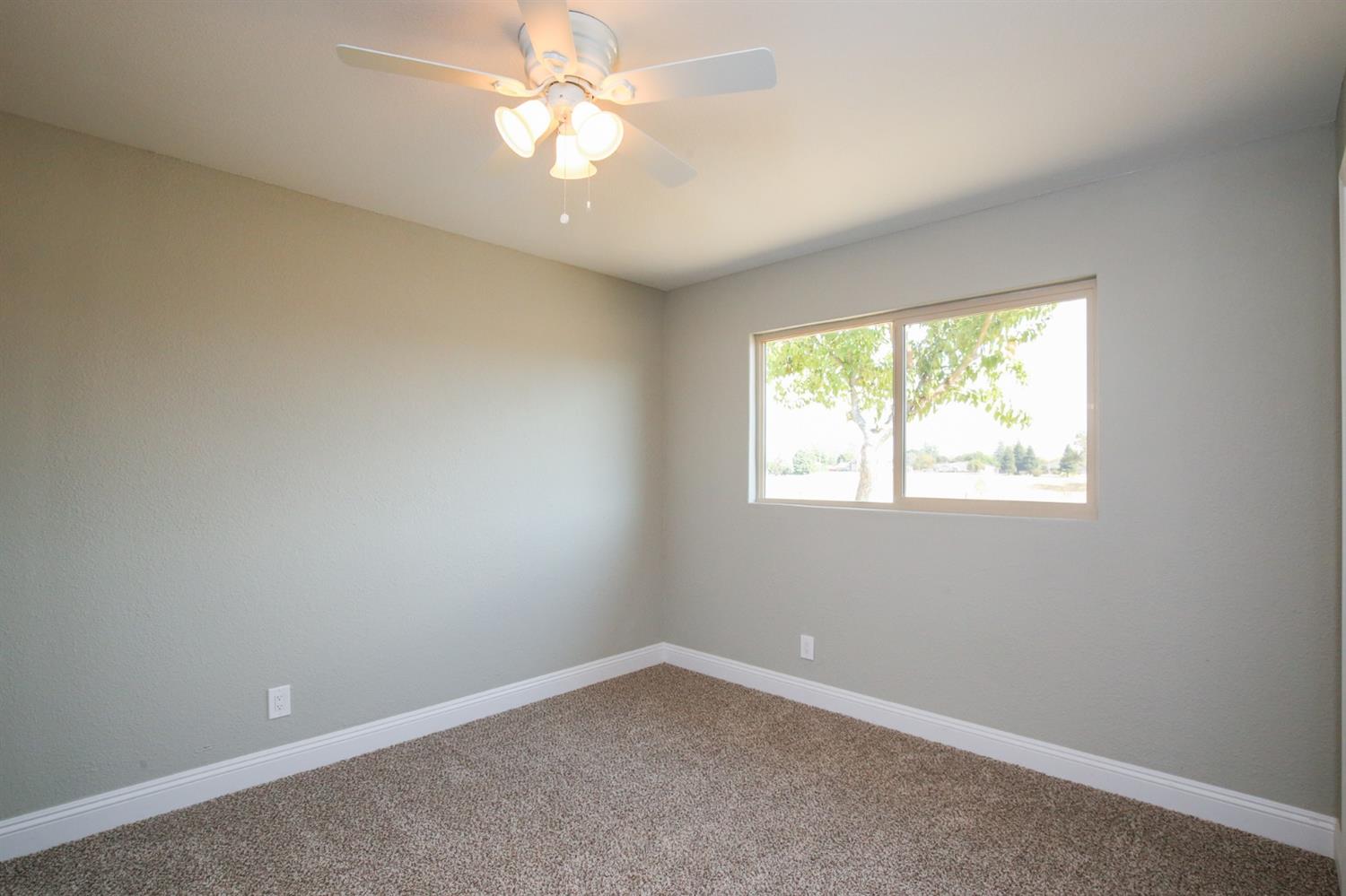 14655 Skyview Road Madera, CA 93636 - Photo 20 of 28 Gallery Image 20