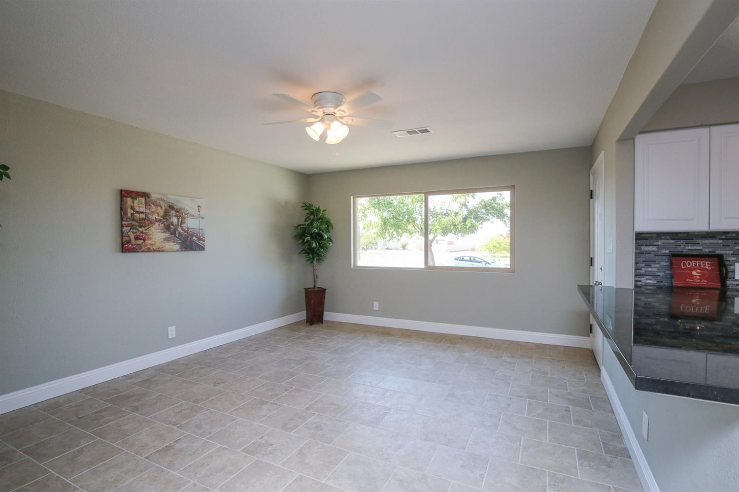 14655 Skyview Road Madera, CA 93636 - Photo 9 of 28 Gallery Image 9