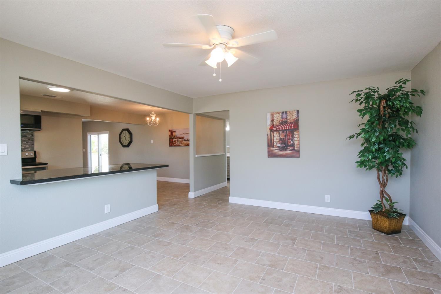 14655 Skyview Road Madera, CA 93636 - Photo 10 of 28 Gallery Image 10