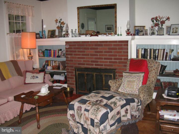 120 Jefferson Road, Unit 1 Princeton, NJ 08540 - Photo 6 of 12 Living Room