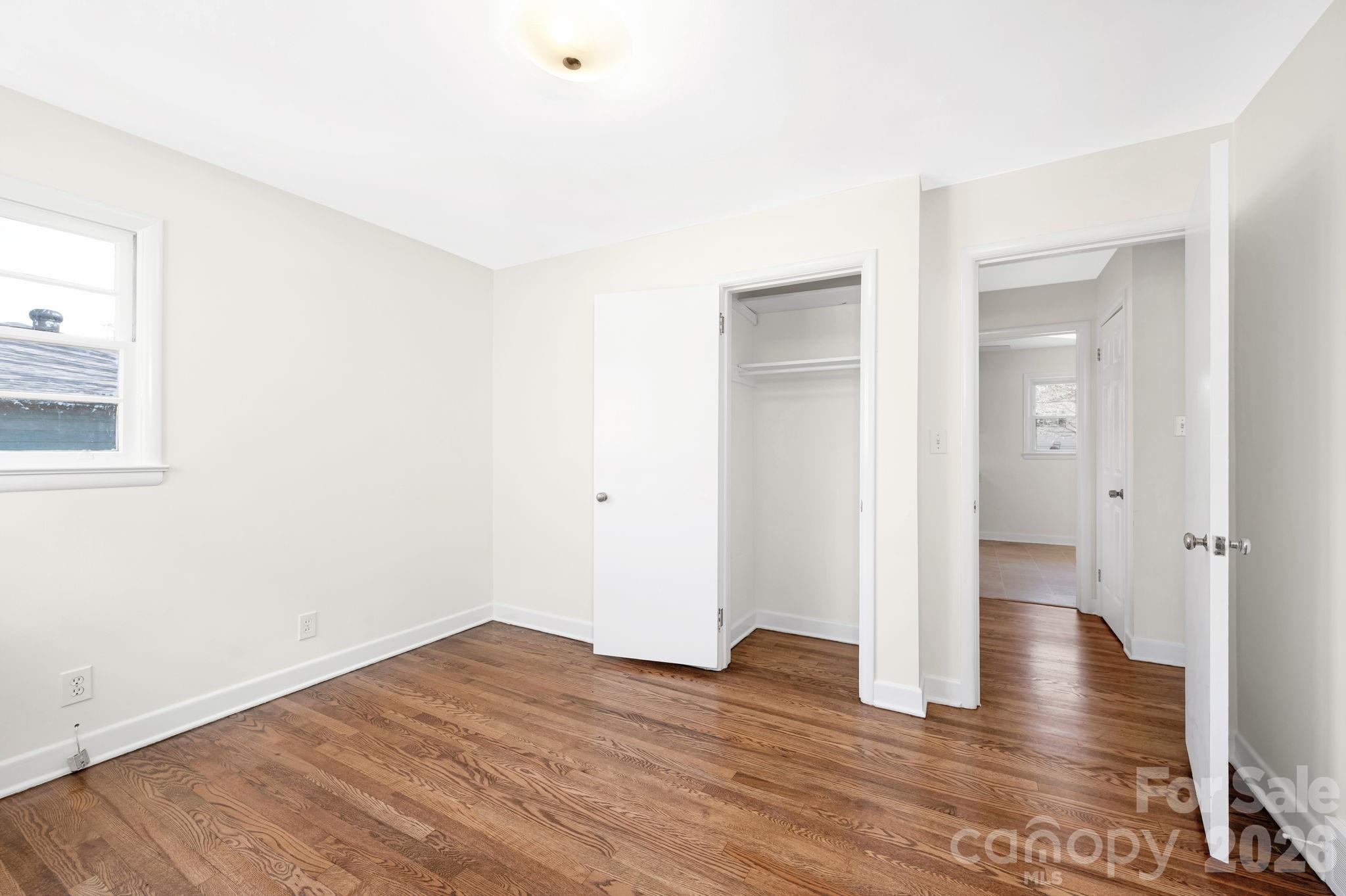 8 North Pershing Road Asheville, NC 28805 - Photo 13 of 28