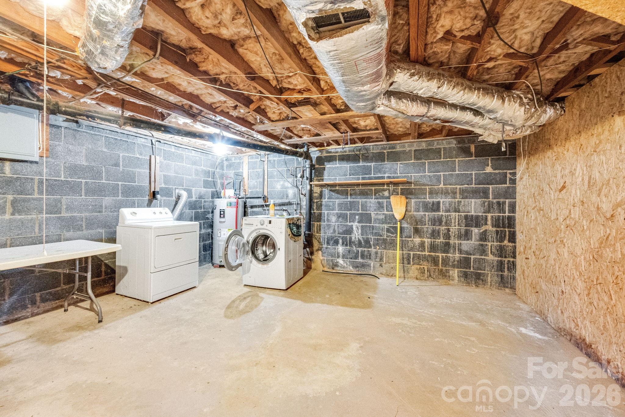 8 North Pershing Road Asheville, NC 28805 - Photo 18 of 28