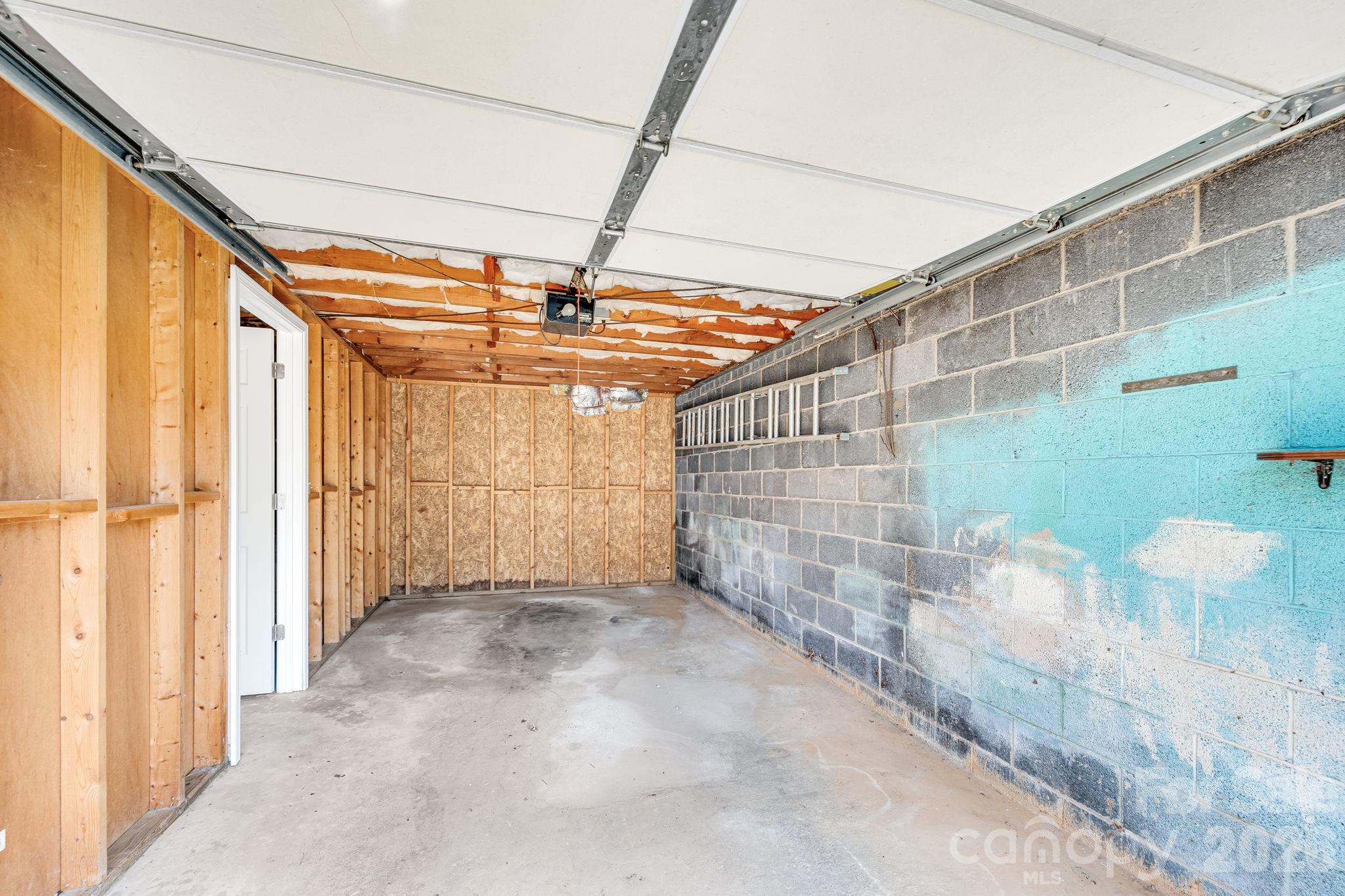 8 North Pershing Road Asheville, NC 28805 - Photo 22 of 28