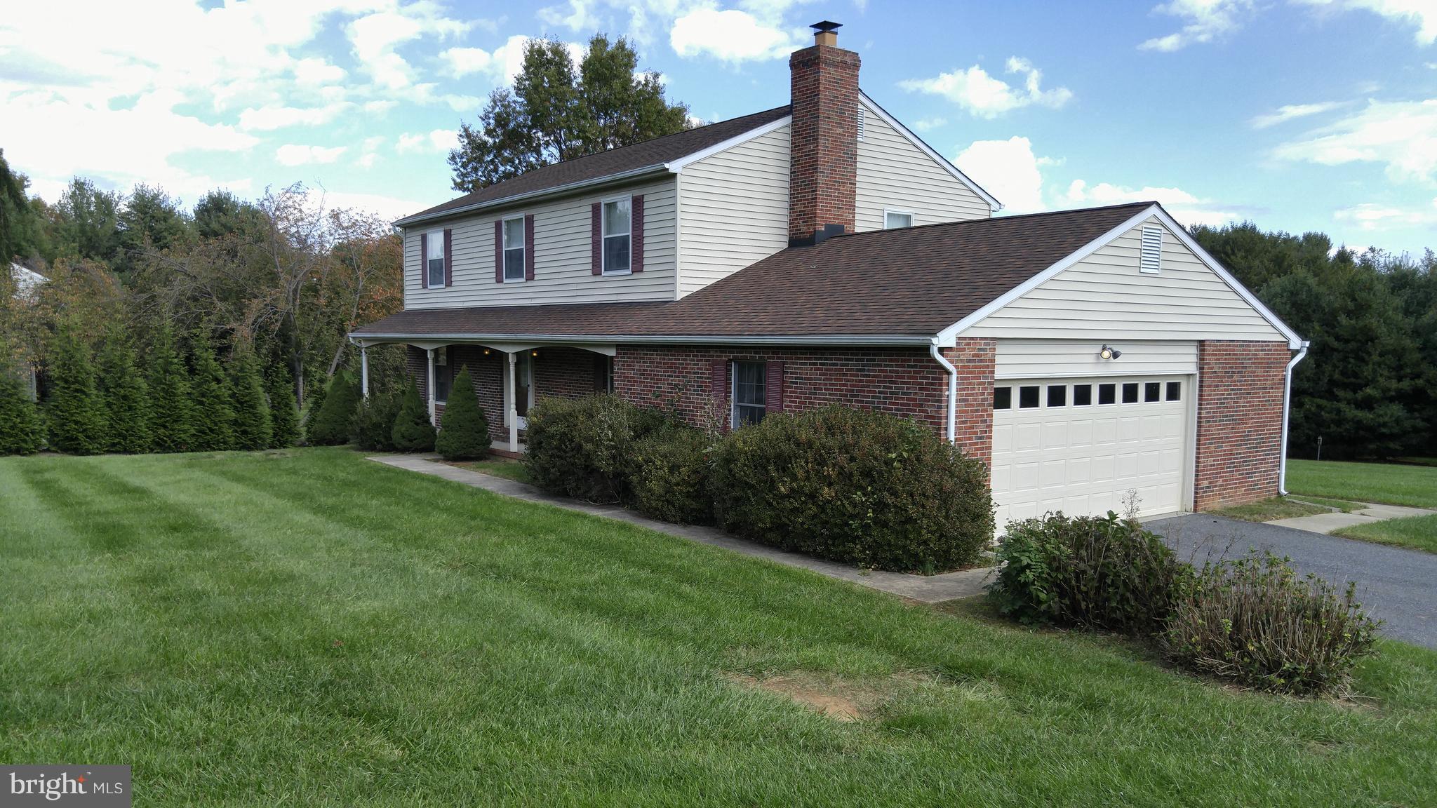 14011 Foxland Road Phoenix, MD 21131 - Photo 4 of 26 Exterior (General)