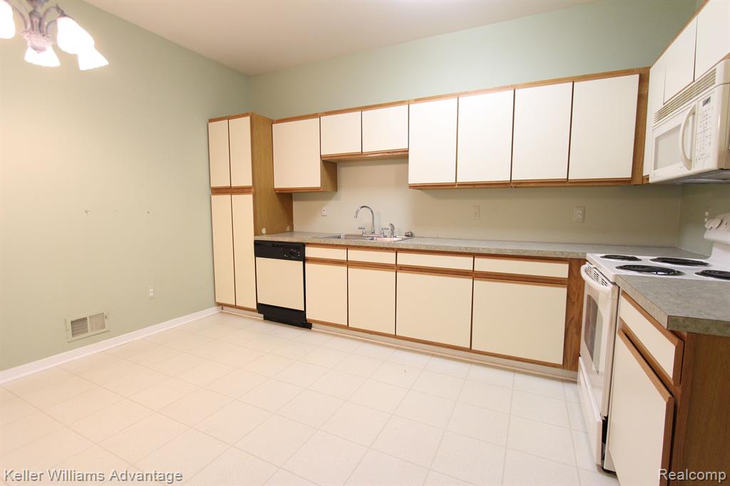 30896 Jasper Ridge Novi, MI 48377 - Photo 6 of 22