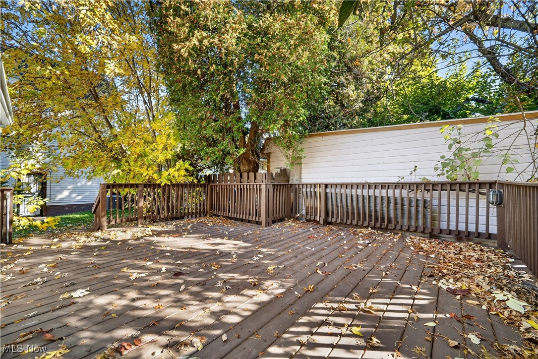 3314 Tullamore Road Cleveland, OH 44118 - Photo 8 of 41 Gallery Image 8