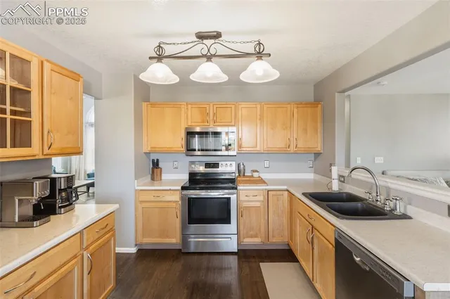 $504,900 | 5041 Weaver Drive, Colorado Springs, CO 80922