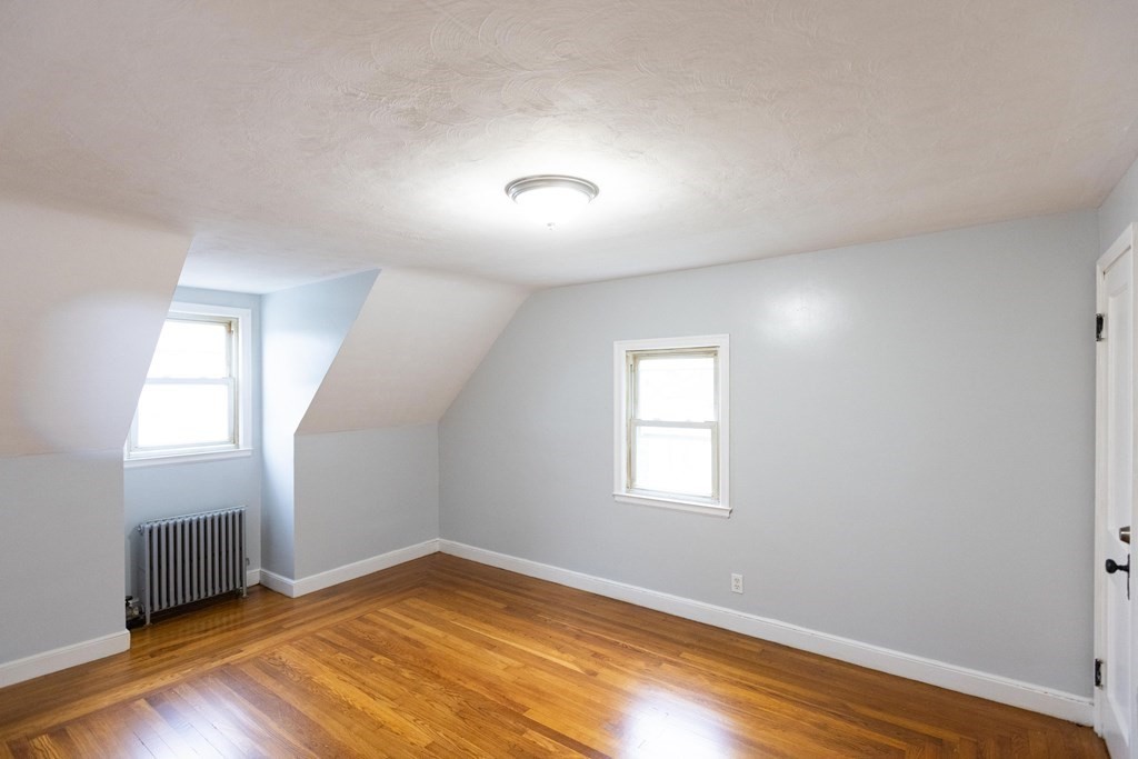 16 Fairhaven Road Worcester, MA 01606 - Photo 8 of 20 Gallery Image 8