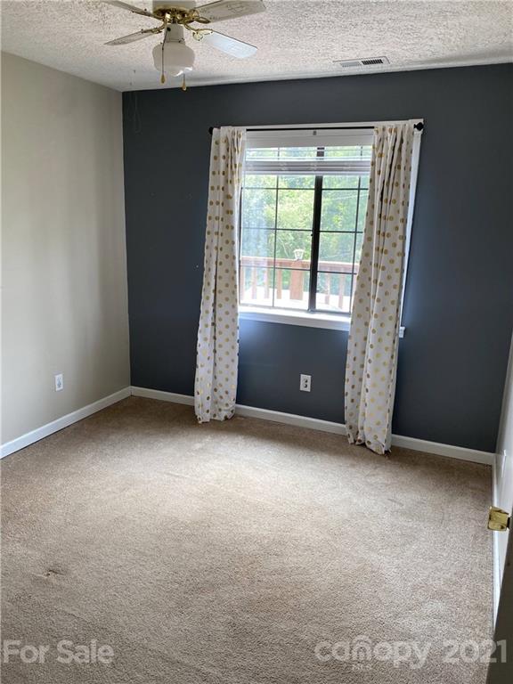 2475 Christopher Road Morganton, NC 28655 - Photo 14 of 23 Gallery Image 14