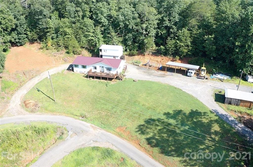 2475 Christopher Road Morganton, NC 28655 - Photo 7 of 23 Gallery Image 7