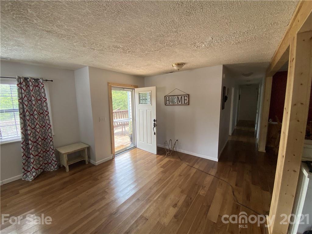 2475 Christopher Road Morganton, NC 28655 - Photo 9 of 23 Gallery Image 9