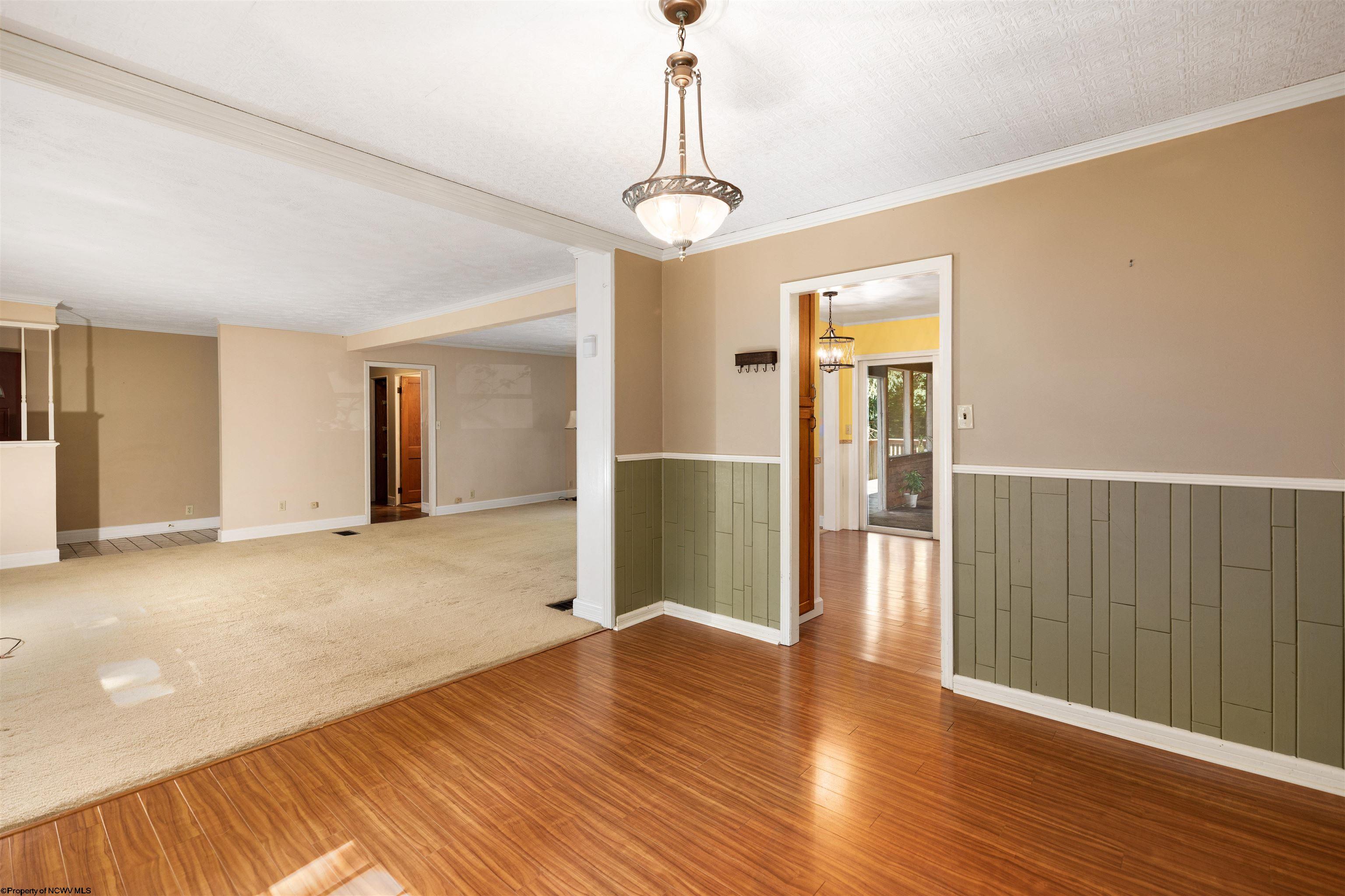 32 Tibbs Road Morgantown, WV 26508 - Photo 5 of 30 Gallery Image 5