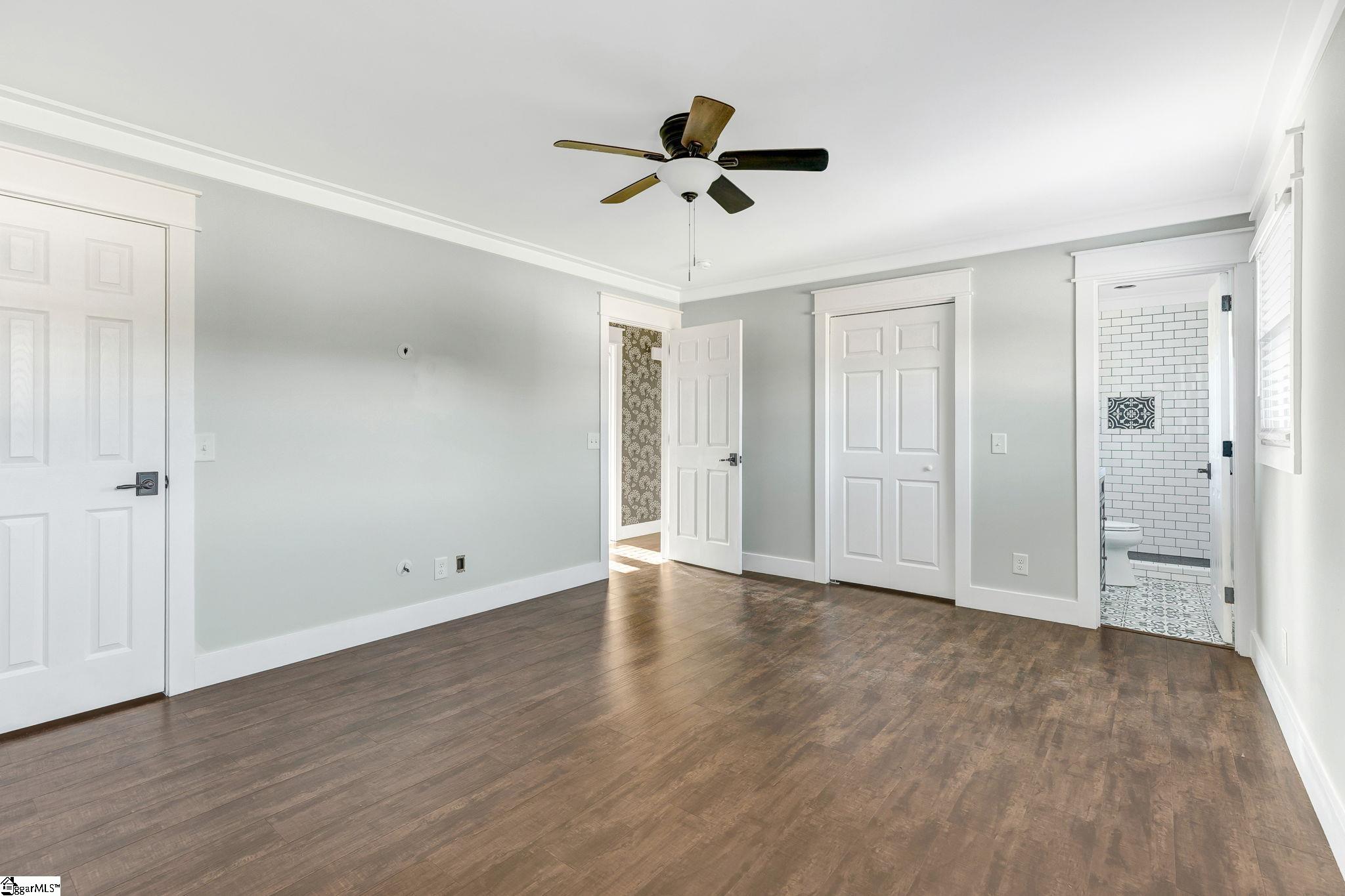 907 Highway 14 Simpsonville, SC 29681 - Photo 10 of 21
