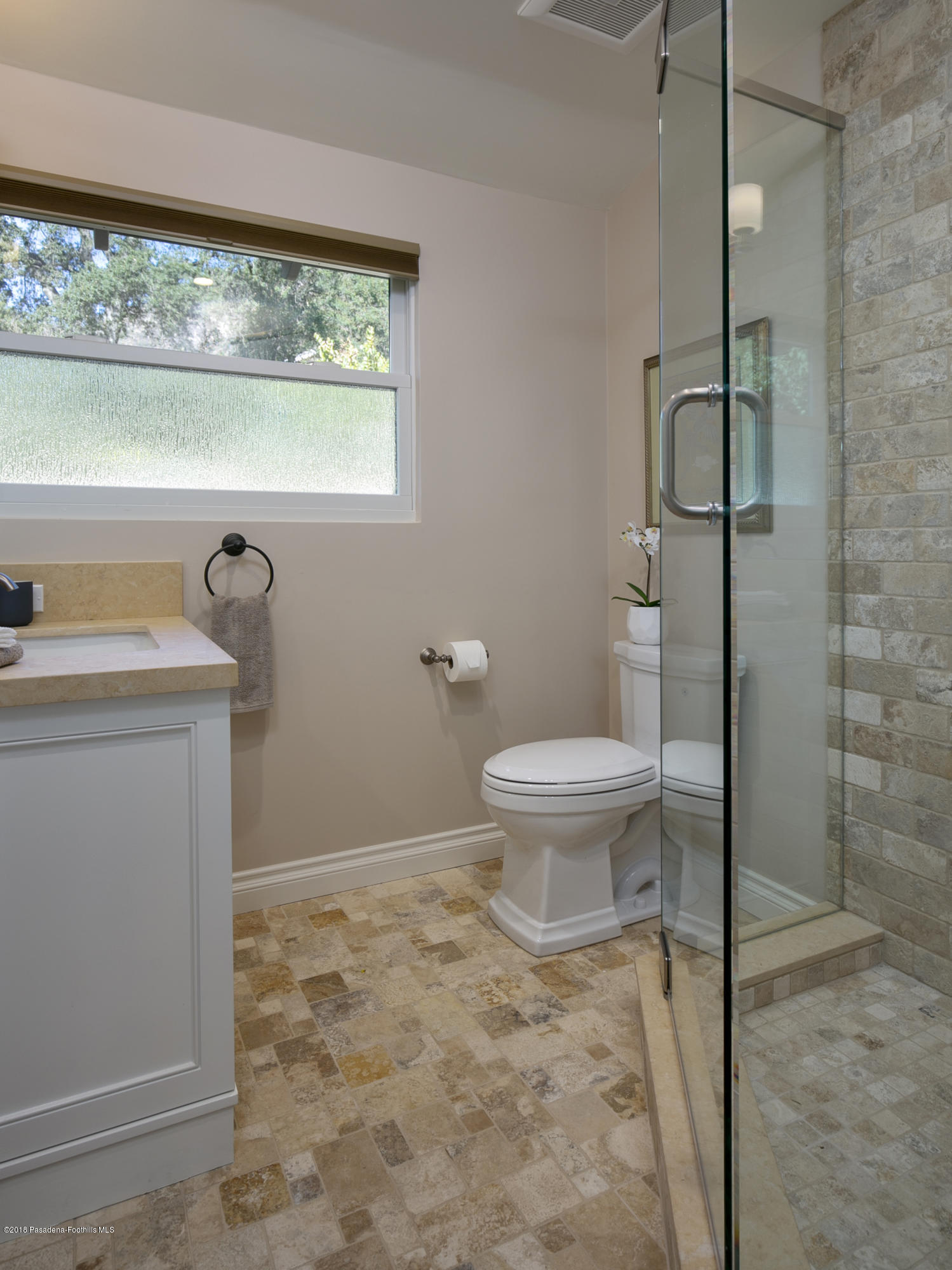 2031 Windover Road Pasadena, CA 91107 - Photo 34 of 56 a bathroom with a toilet and a shower