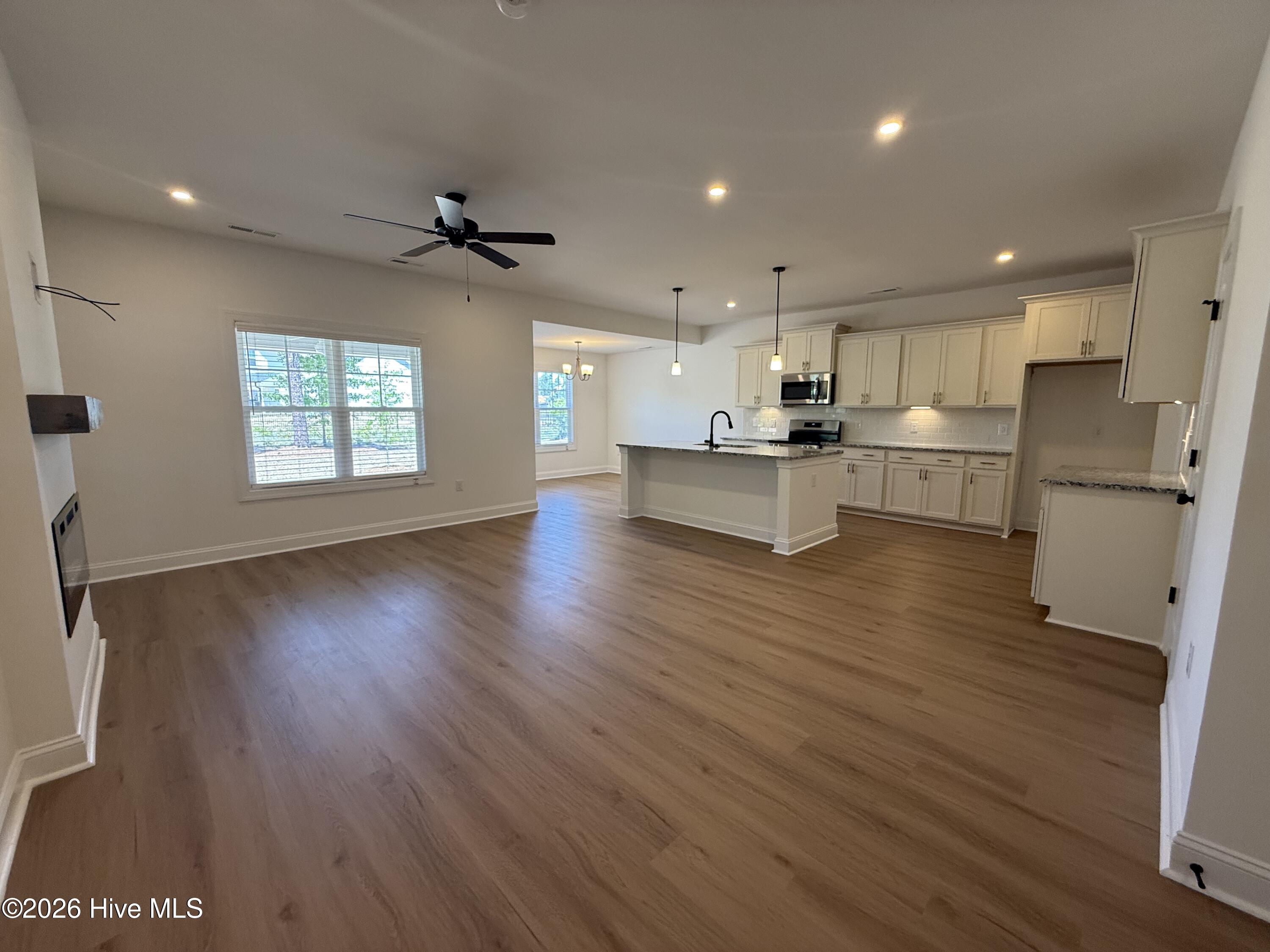 315 Ashurst Road Carthage, NC 28327 - Photo 6 of 17 Kitchen/living